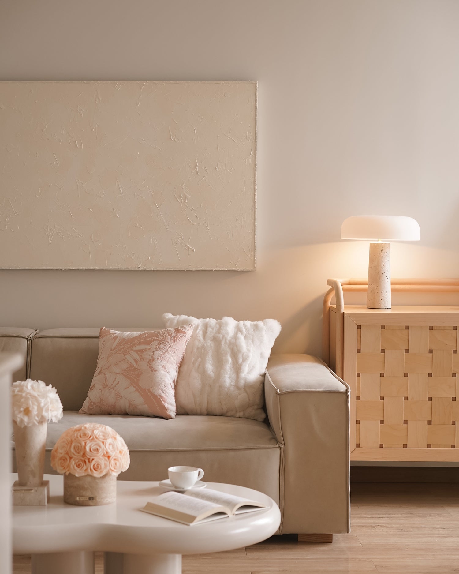 Kine Travertine Table Lamp D52