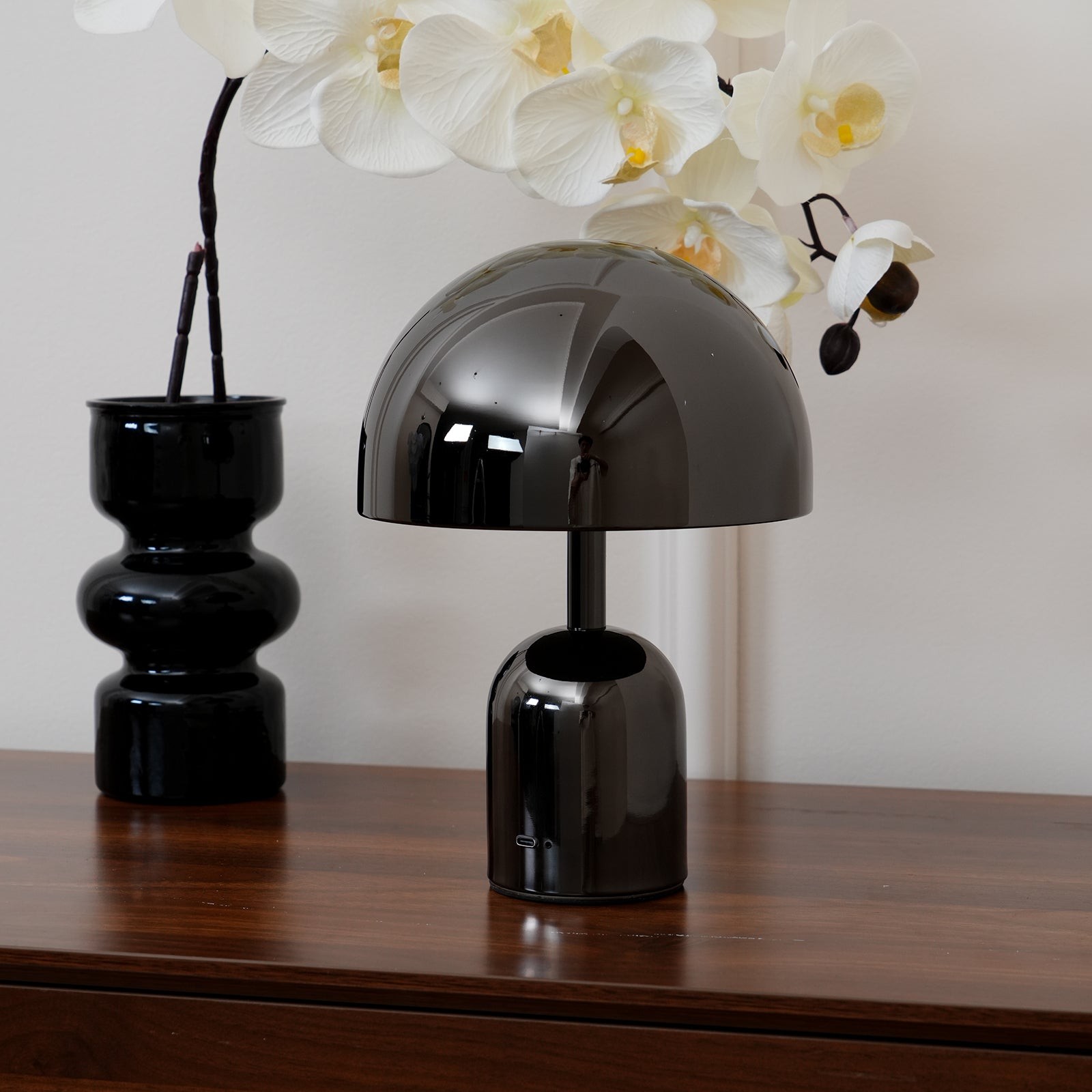Smooth Mushroom Portable Table Lamp M176