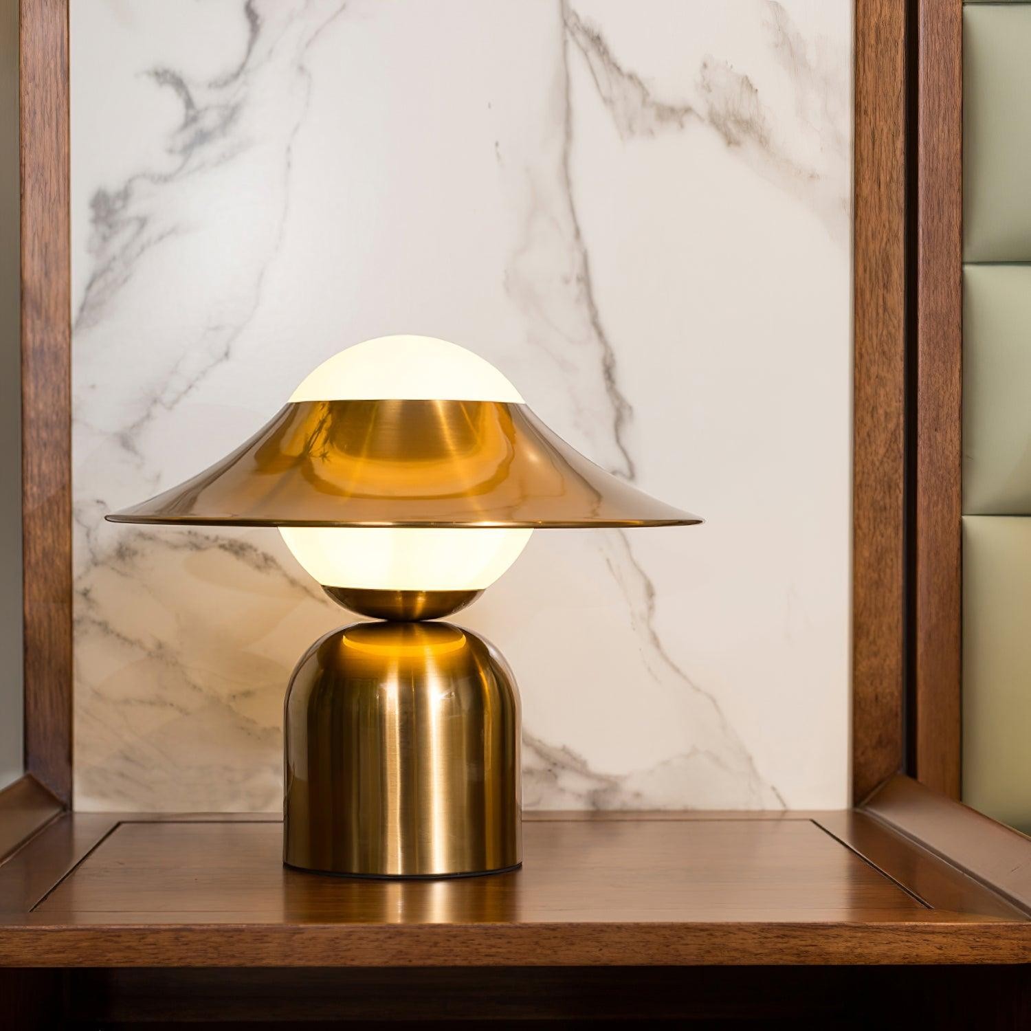 Nordic Creative Metal Disc Table Lamp M574