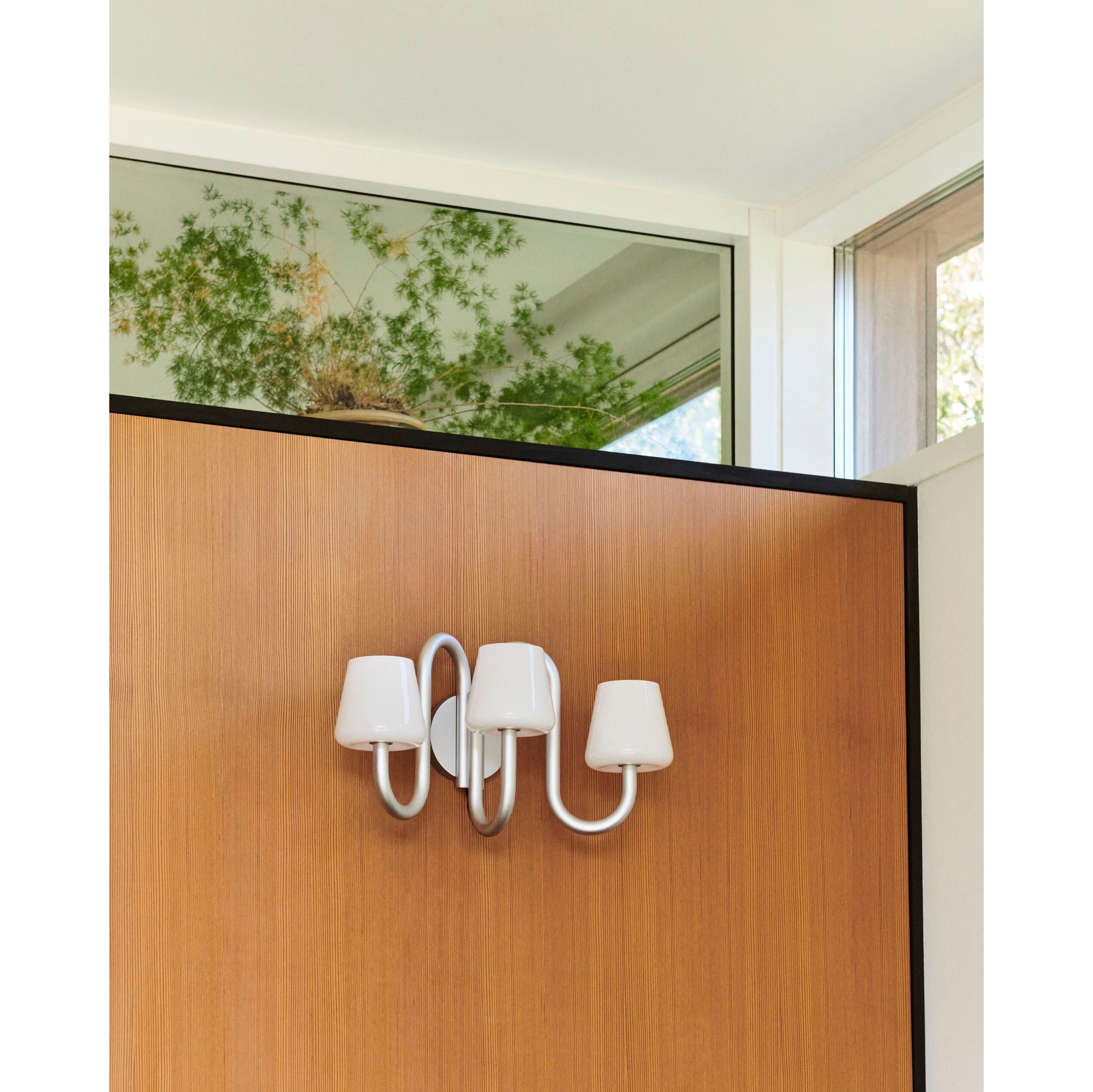 Apollo Wall Lamp D672