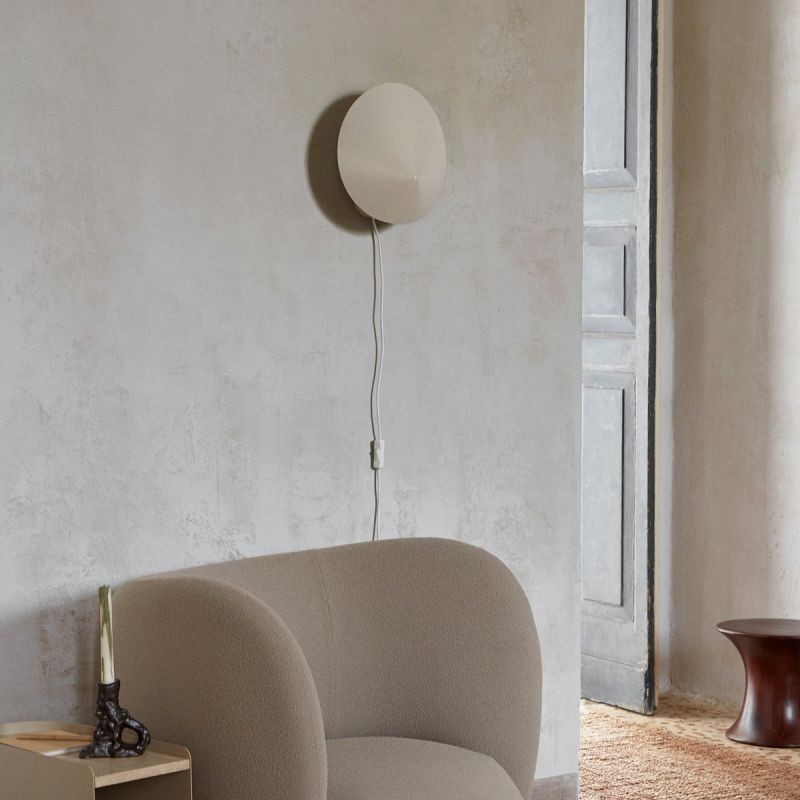 Leaf Shape Swivel Metal Wall Lamp