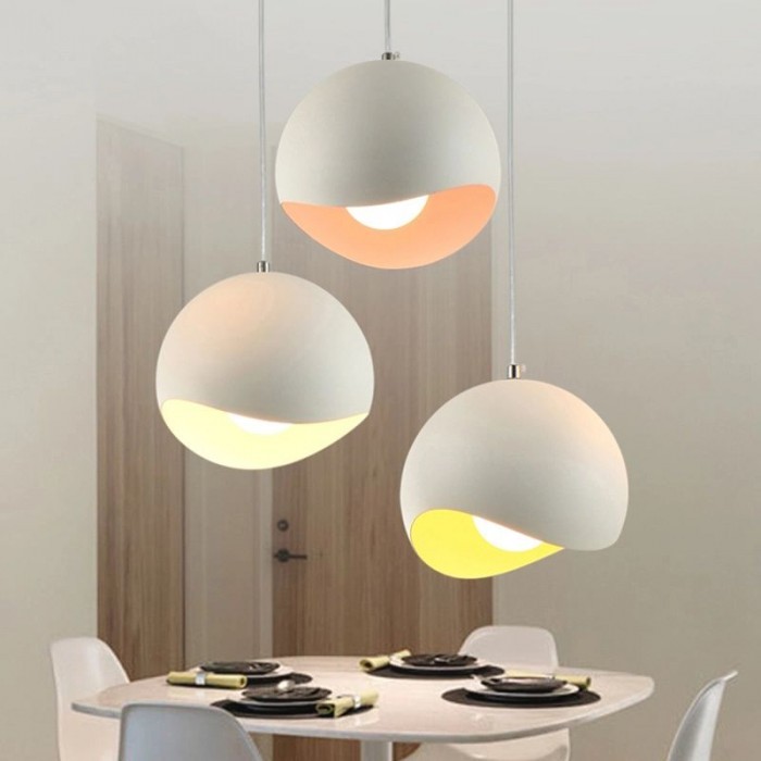 Creative Semi Eggshell Metal Pendant Light S158