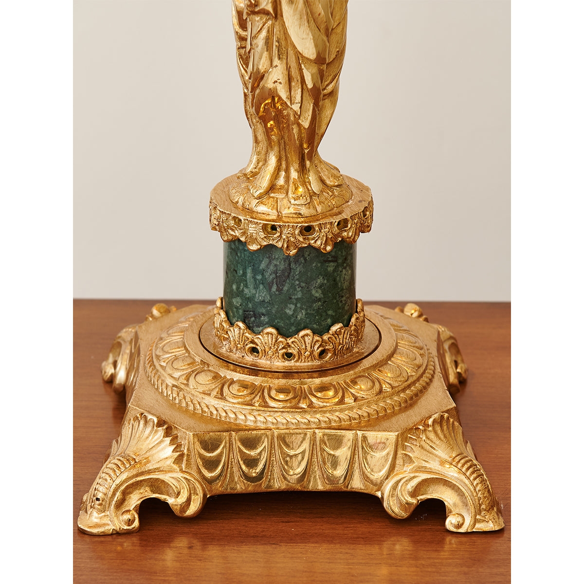 Metamorphosis Table Lamp D751