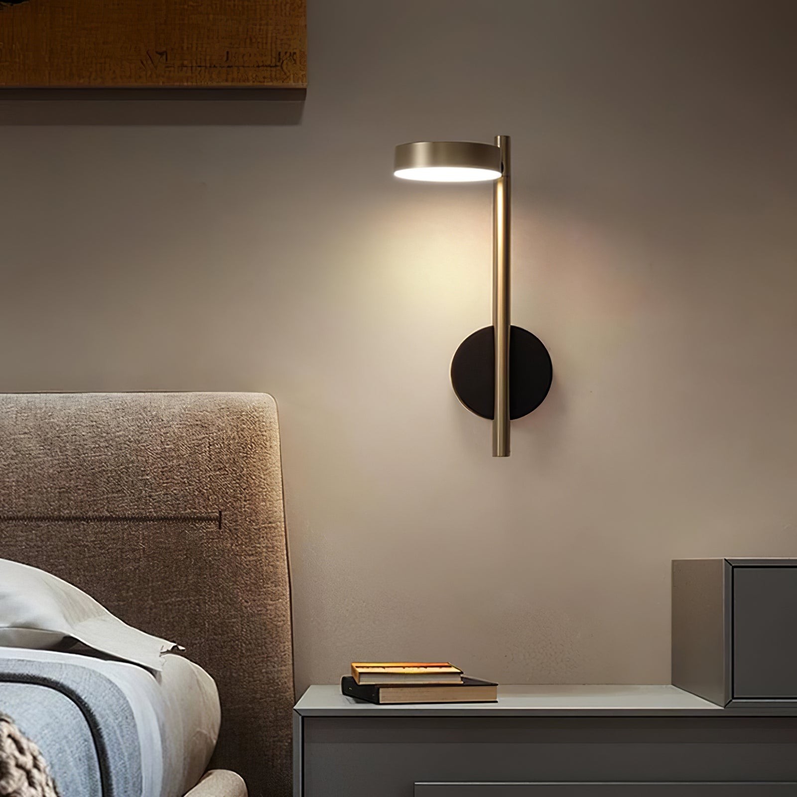 Italian Simple Round Metal Wall Lamp M72