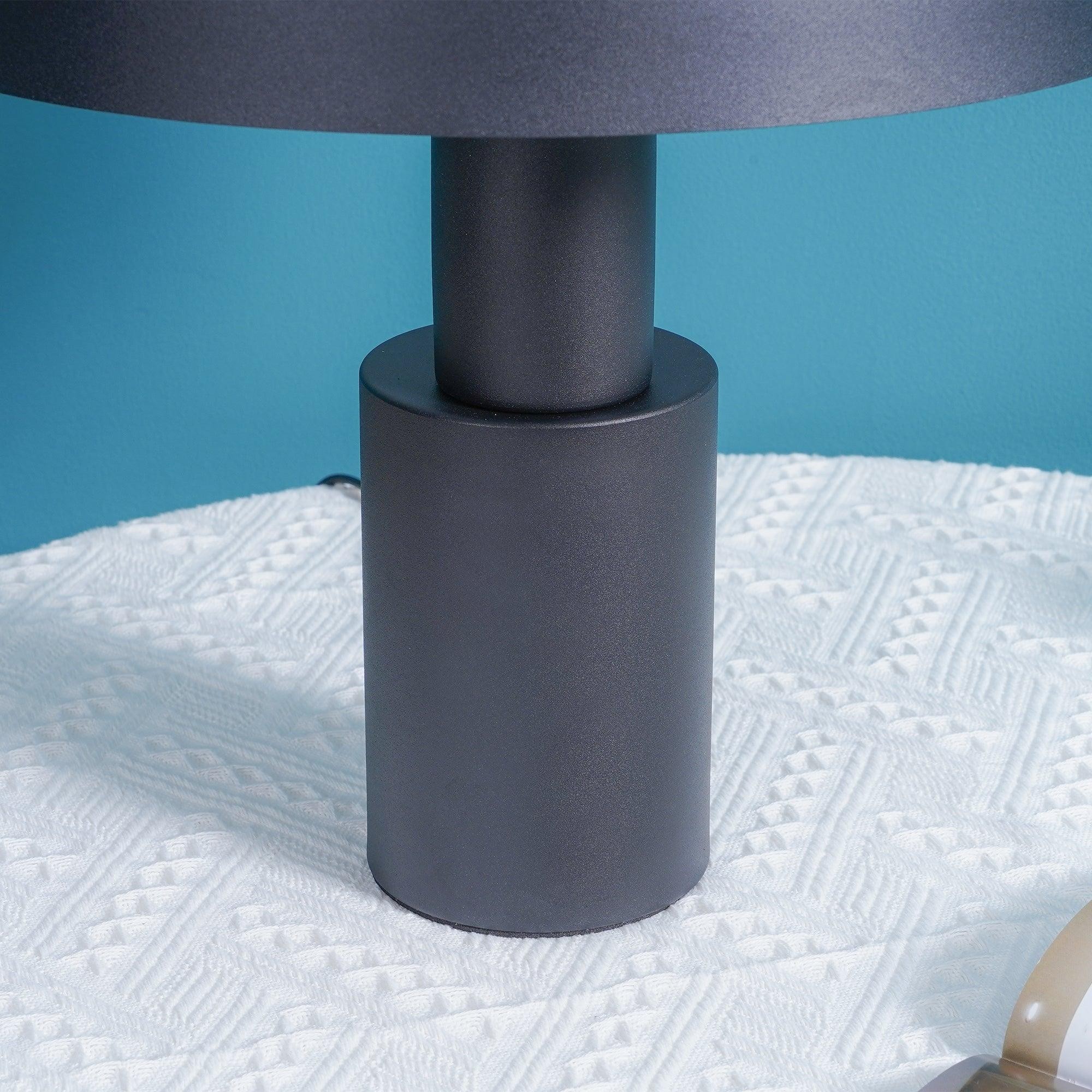Modern Minimalist Design Crooked Head Table Lamp M445