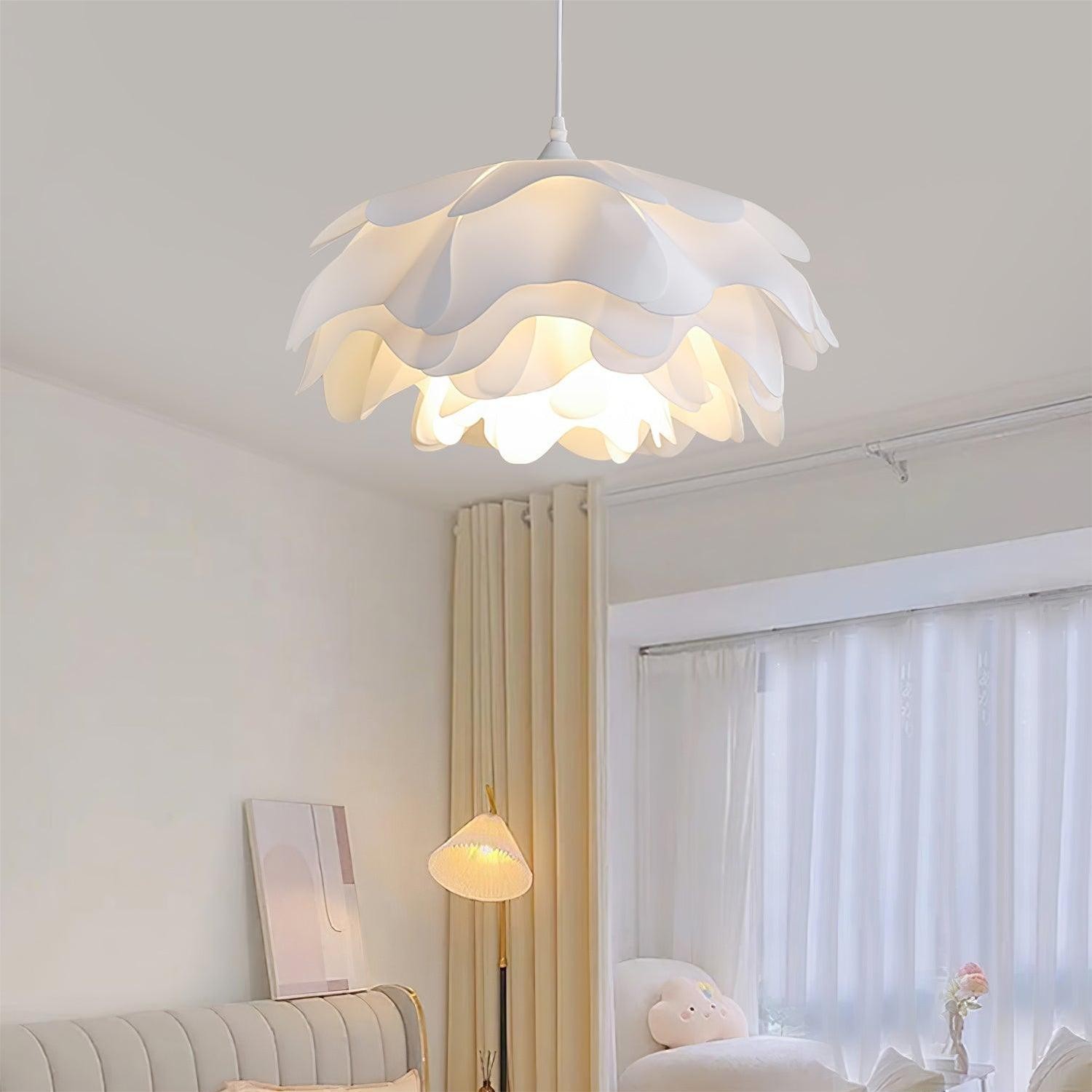 Nordic Flower Shape Acrylic Pendant Light S140