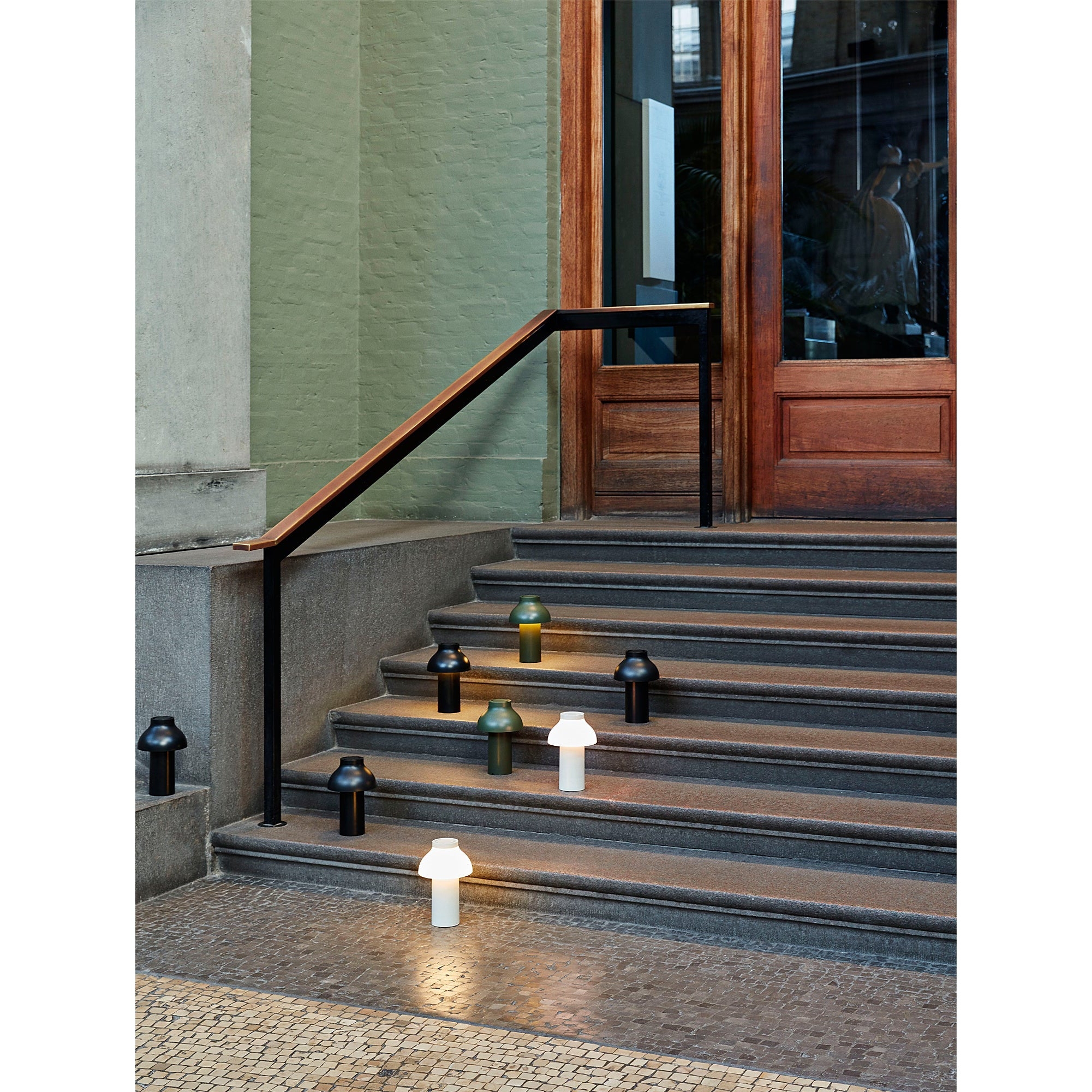 PC Portable Table Lamp D646