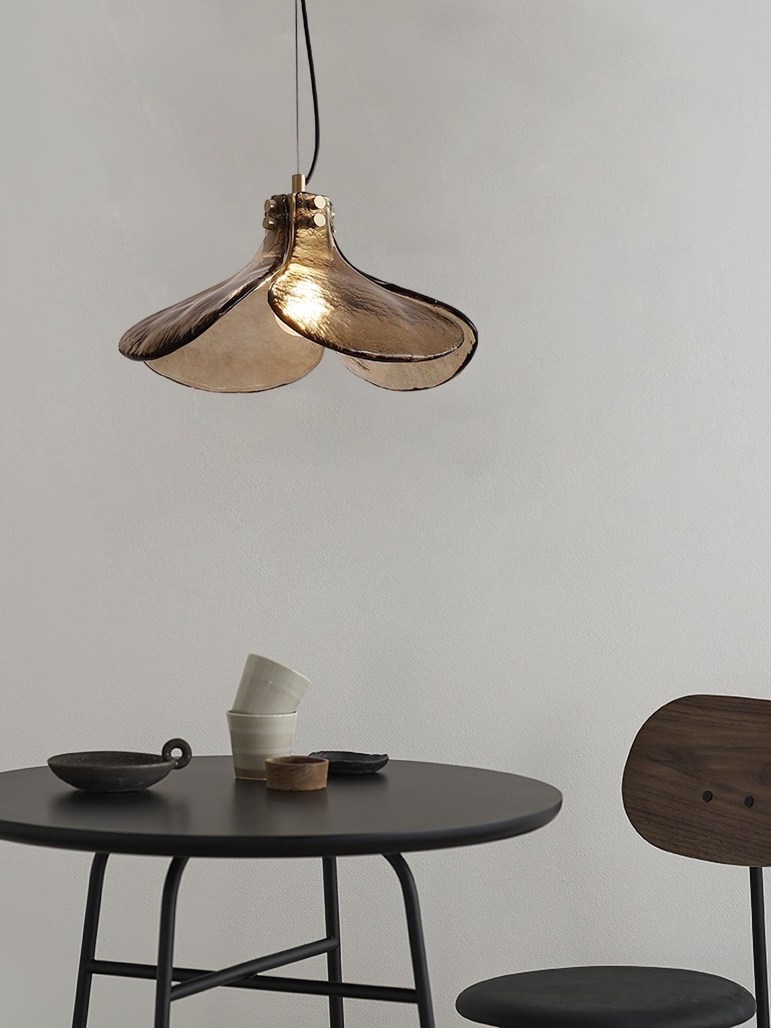 Vintage Clover Pendant Light M458