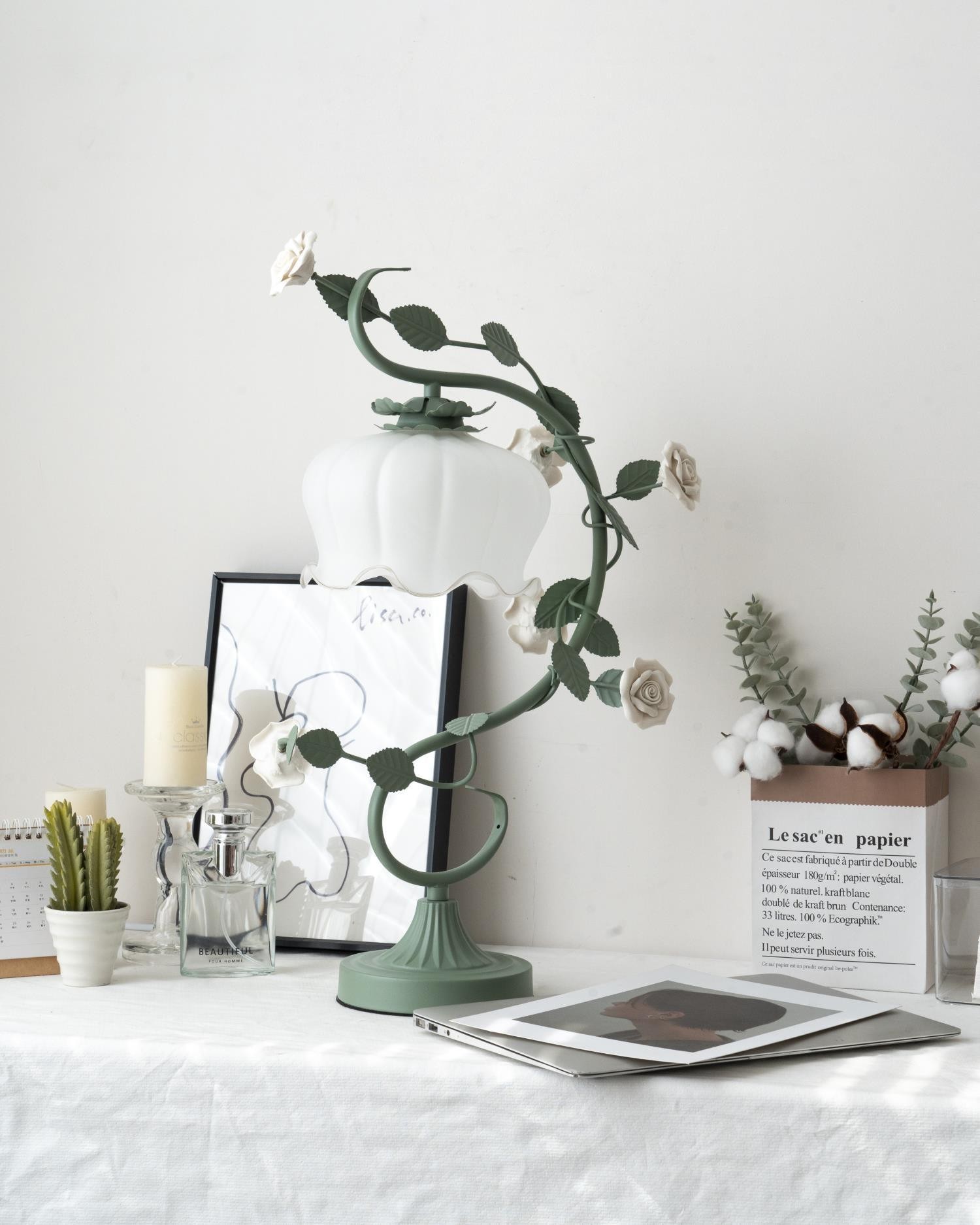 Green Pink White Rose Flower Table Lamp M209