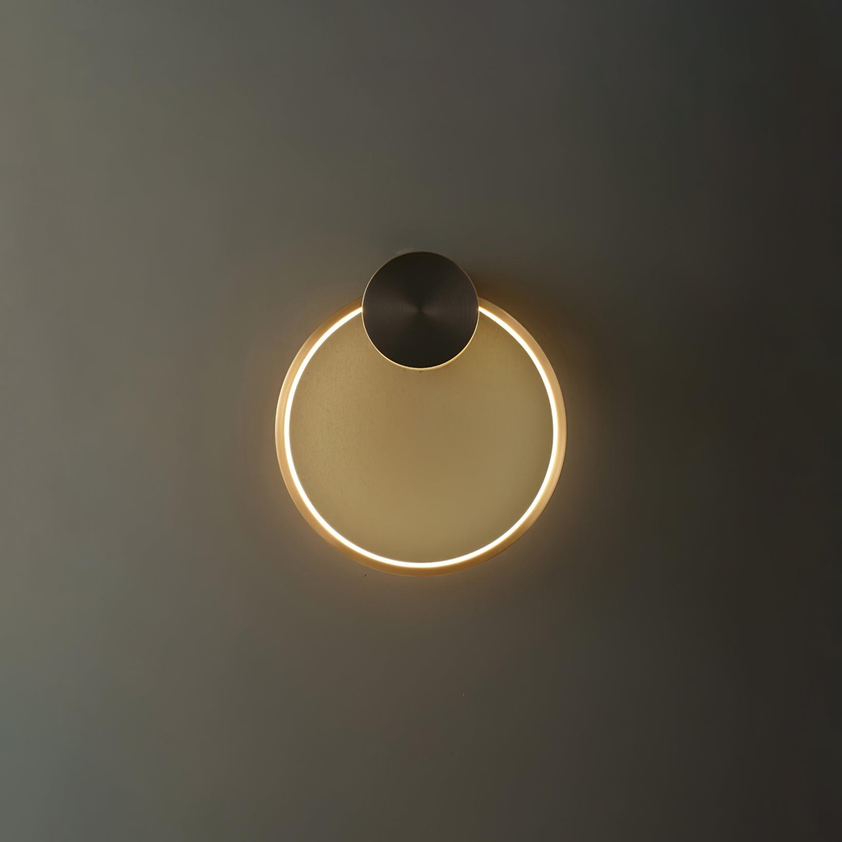 Minimalist Creative Simple Brass Round LED Wall Light M429