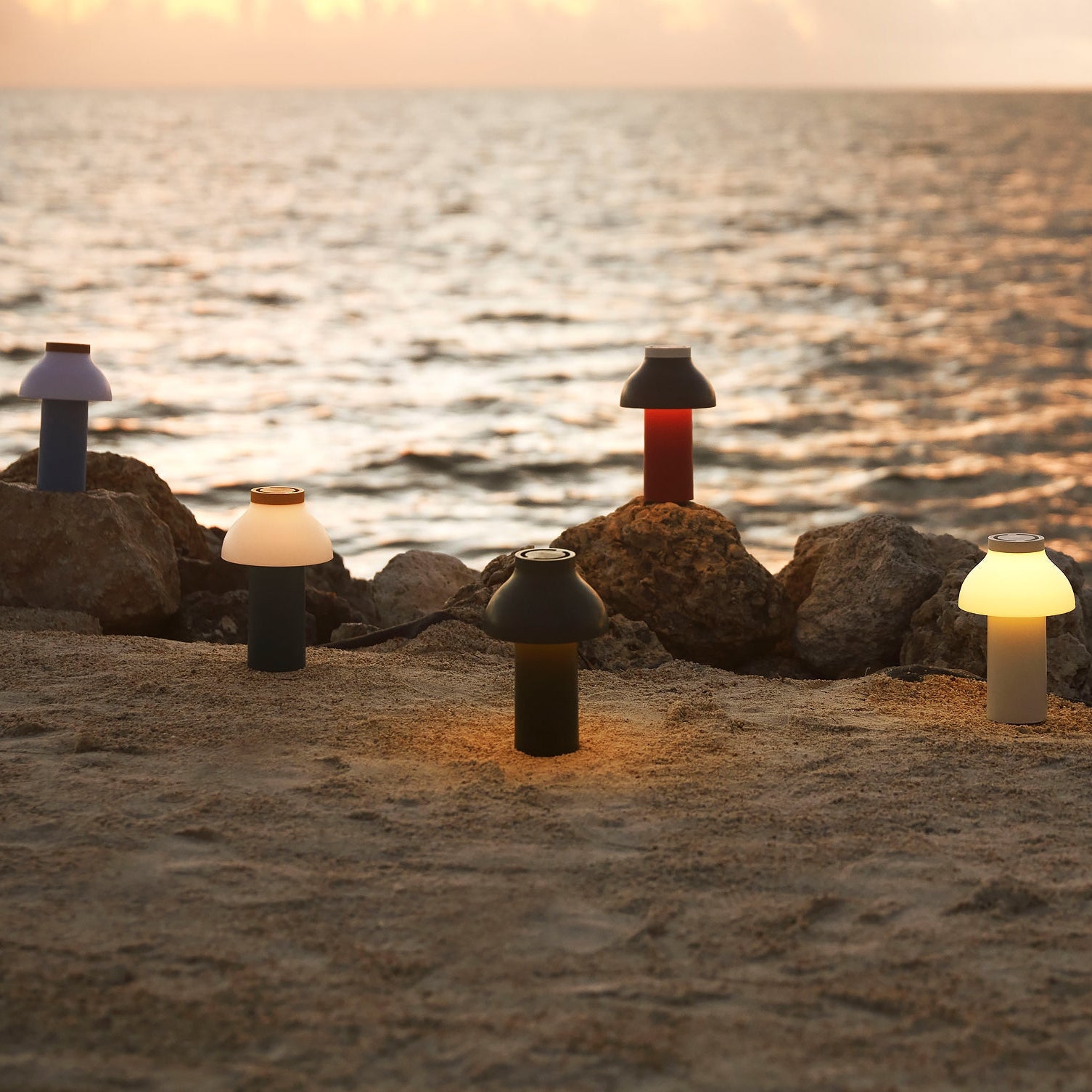 PC Portable Table Lamp D646