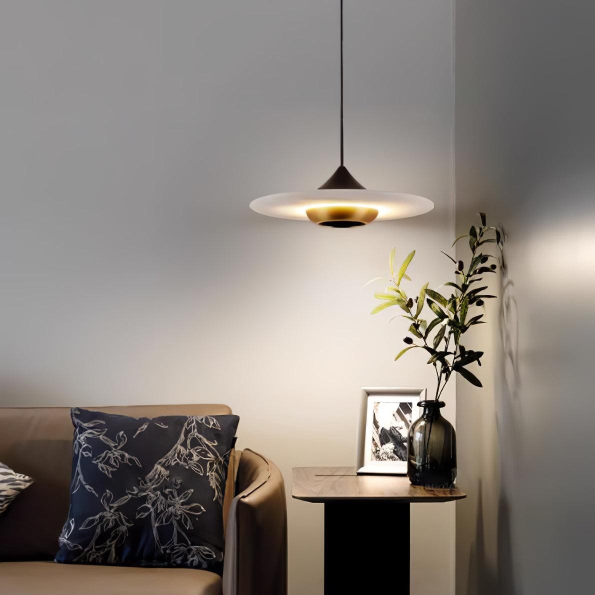 Flying Saucer Marble Pendant Lamp M558