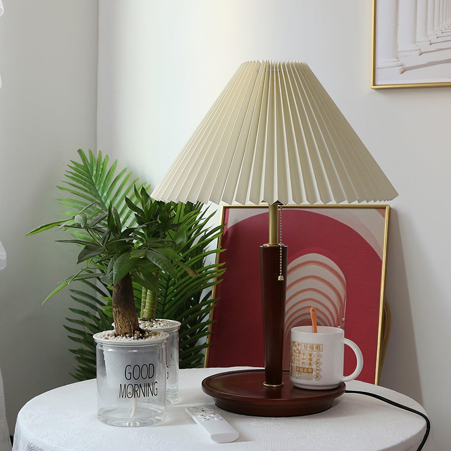 Nordic Retro Pleated Fabric Wooden Table Lamp For Bedroom M480