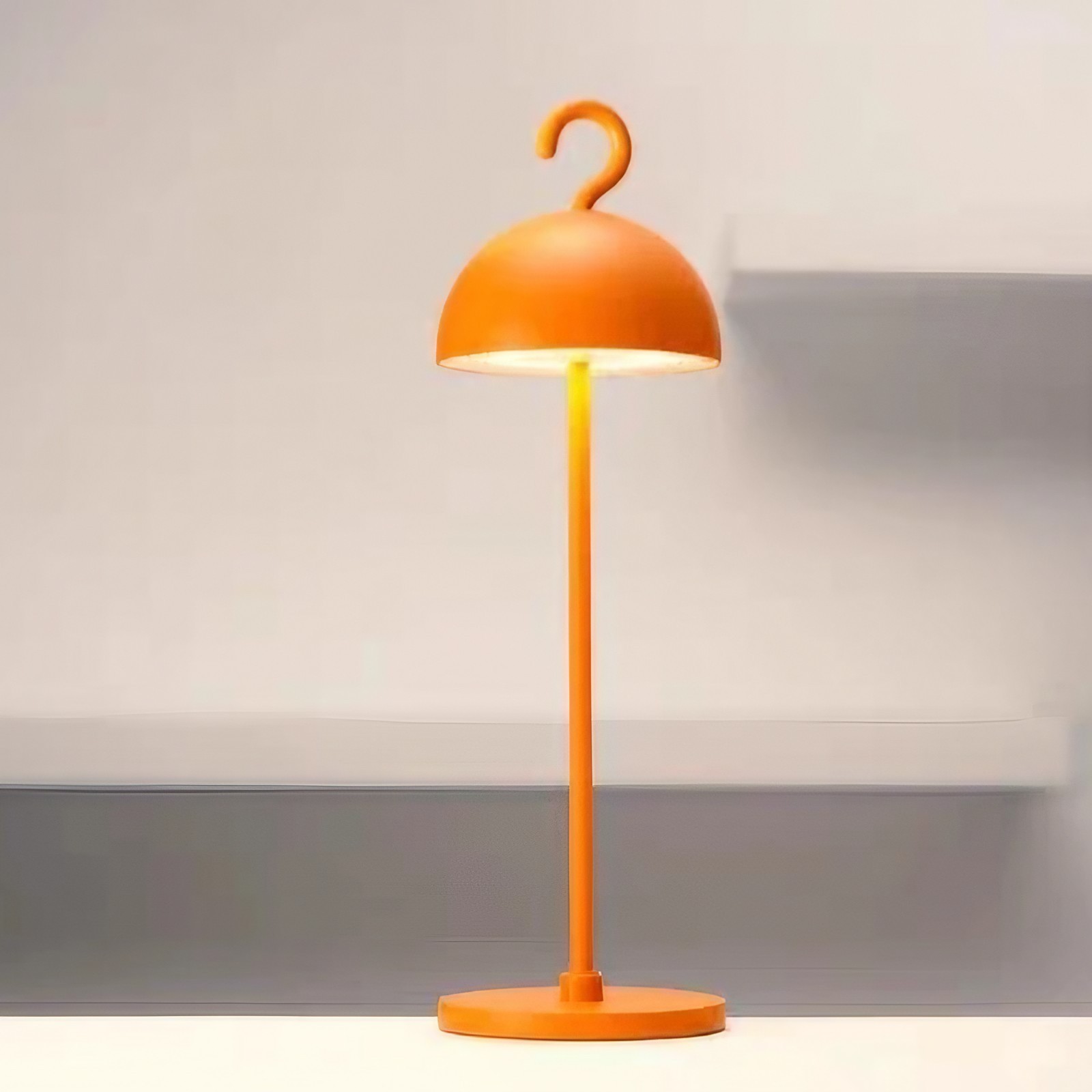 Creative Wireless Telescopic Portable Table Lamp S180