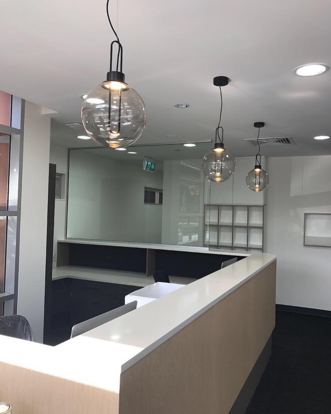 Clear Glass Orb Style Pendant Lamp M40