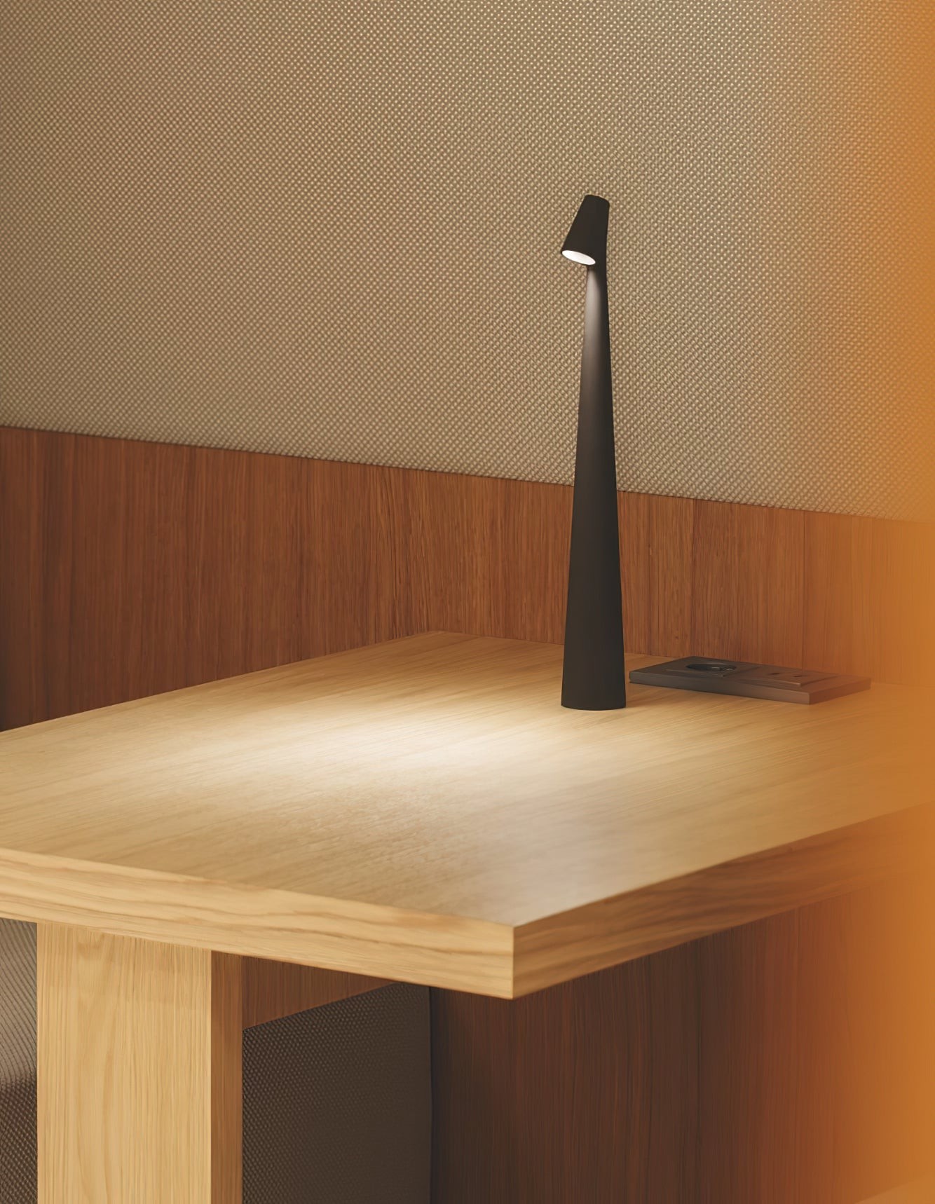 Creative Tall Portable Table Lamp M497