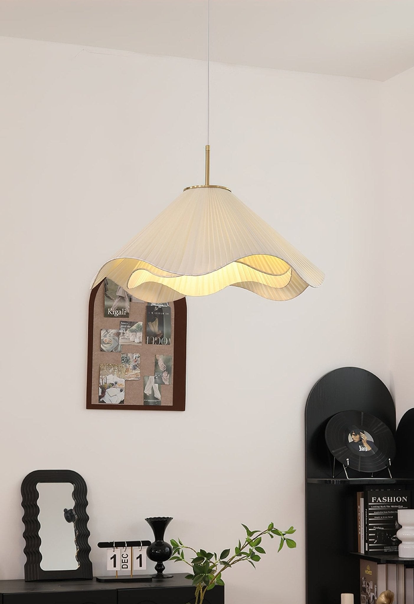 Nordic Cream Style Floral Pendant Lamp M561