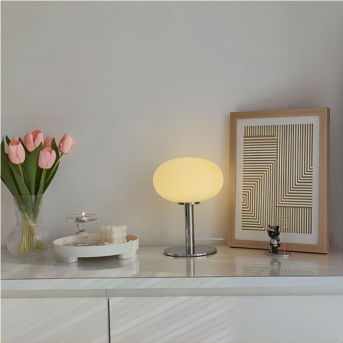 Minimalist Bauhaus Glass Table Lamp S20