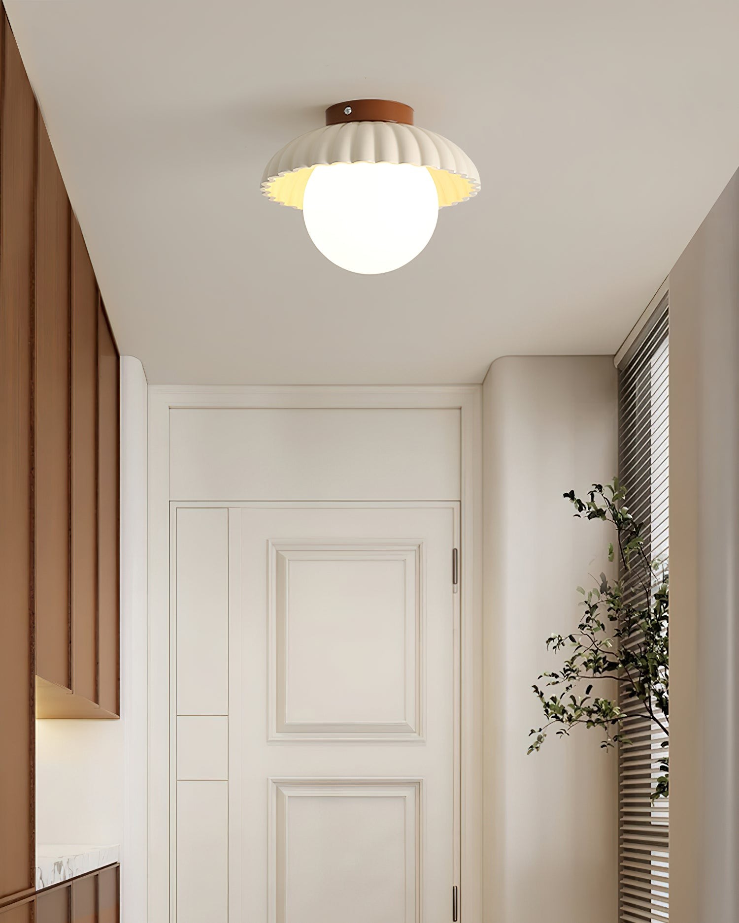 Alien Cream Style Ceiling Light M178