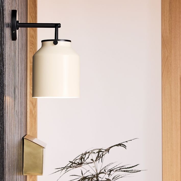 Hanton Minimalist Outdoor Wall Light - Matte Metal Industrial Sconce for Modern Spaces T154