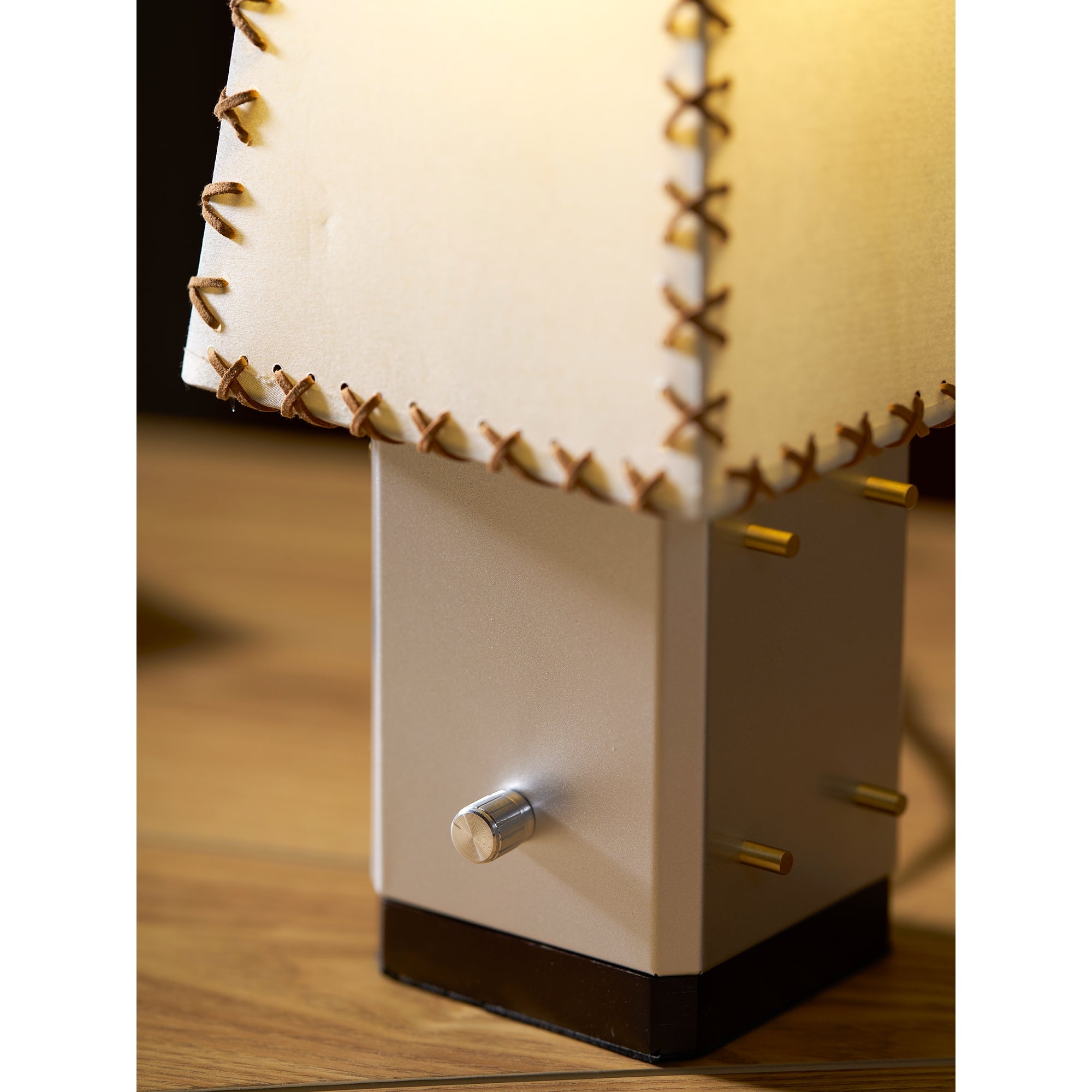 Parchment Table Lamp D677