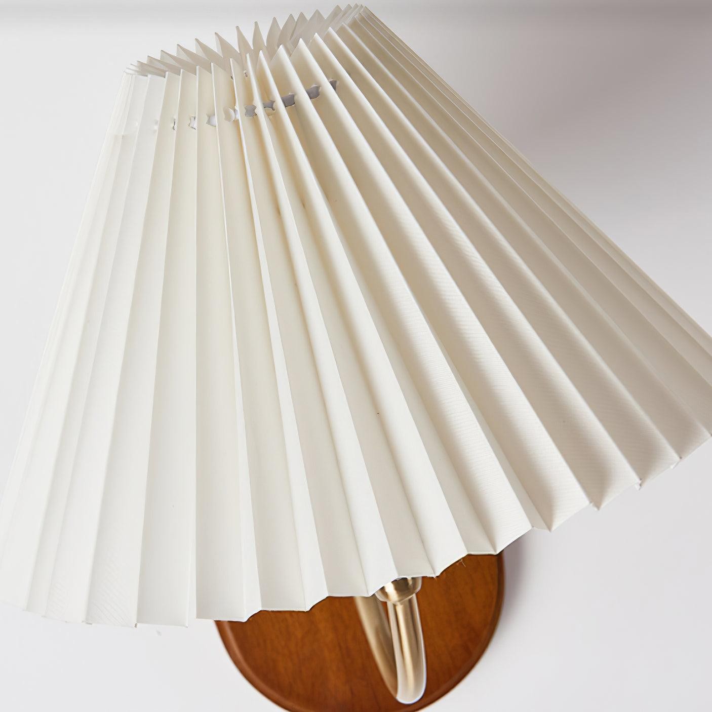 Modern Fashion Wall Lamp for Bedroom M148