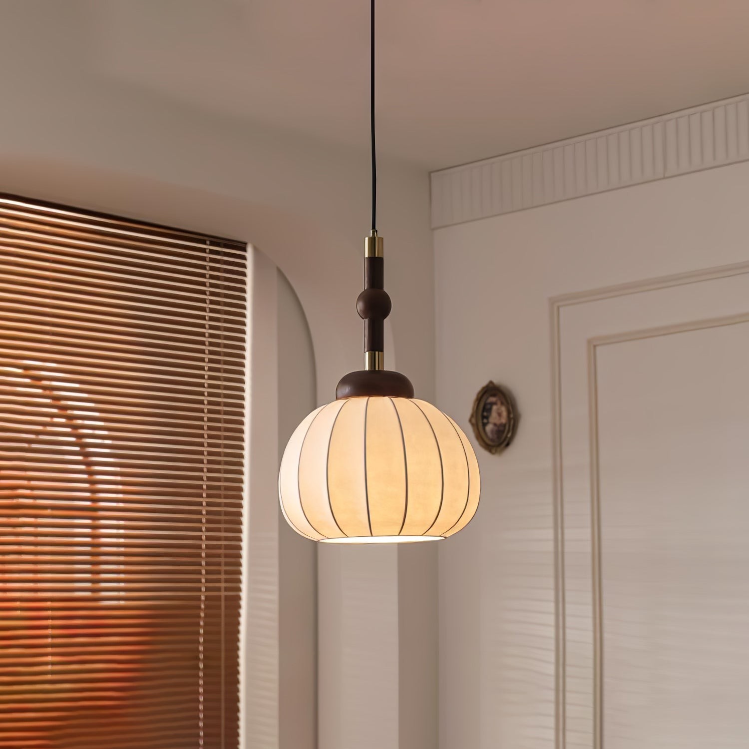 Silk Globe Pendant Lamp M515