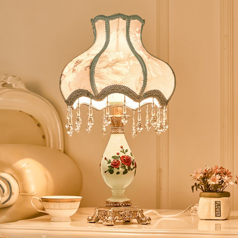 Classic European Vase Base Resin Fabric Table Lamp M108