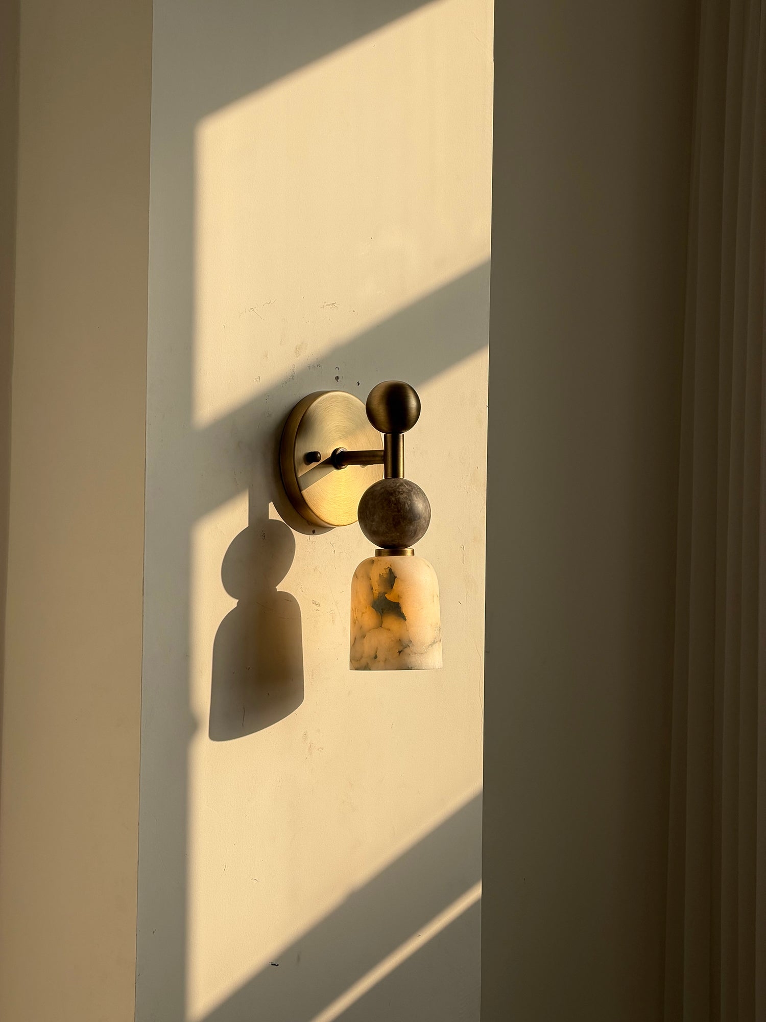 Flume Alabaster Wall Lamp D765