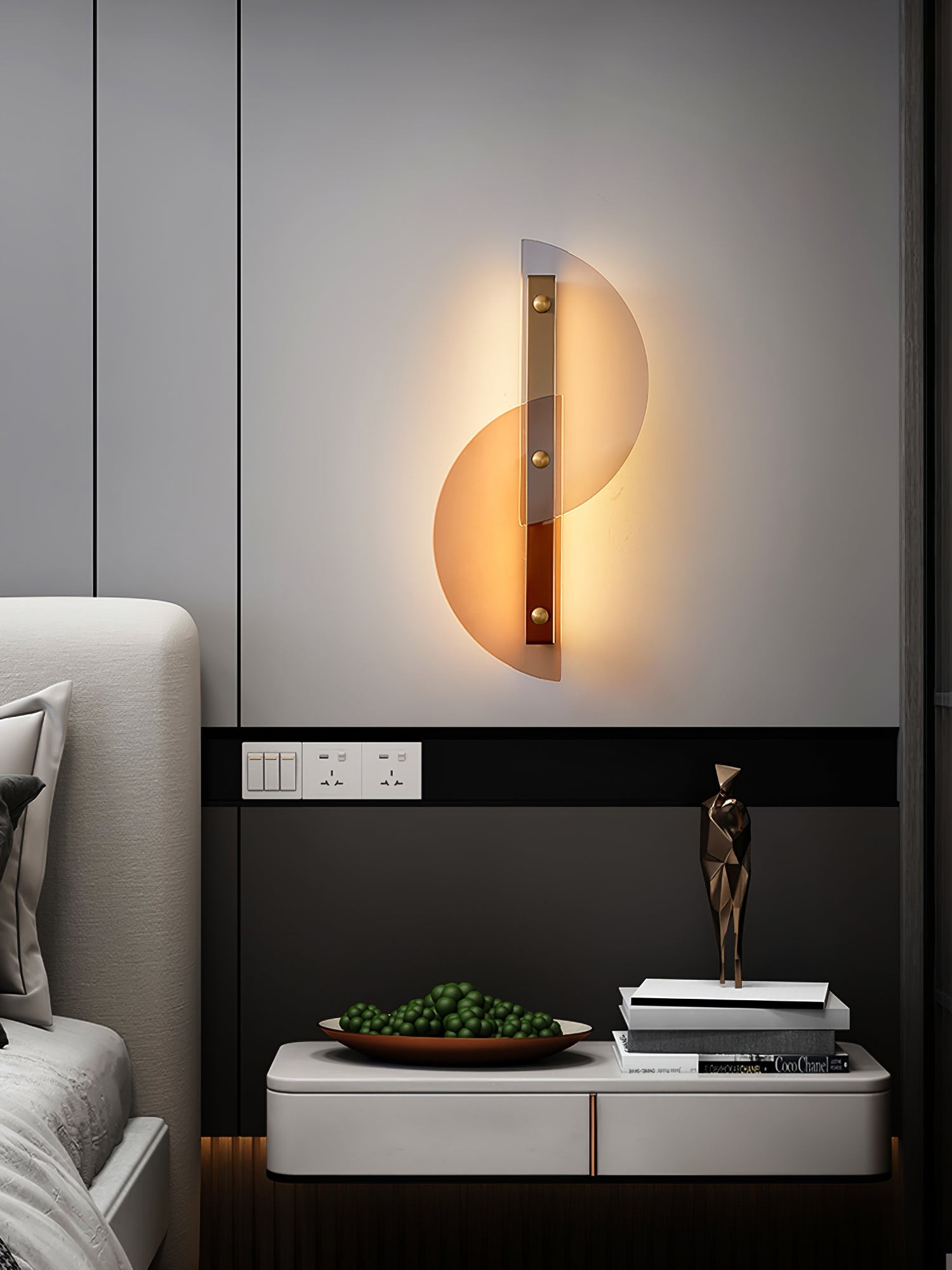 Simple Fan-Shaped Glass Arc Wall Lamp M121