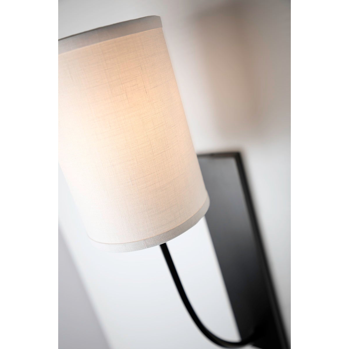 Colton Wall Lamp D555