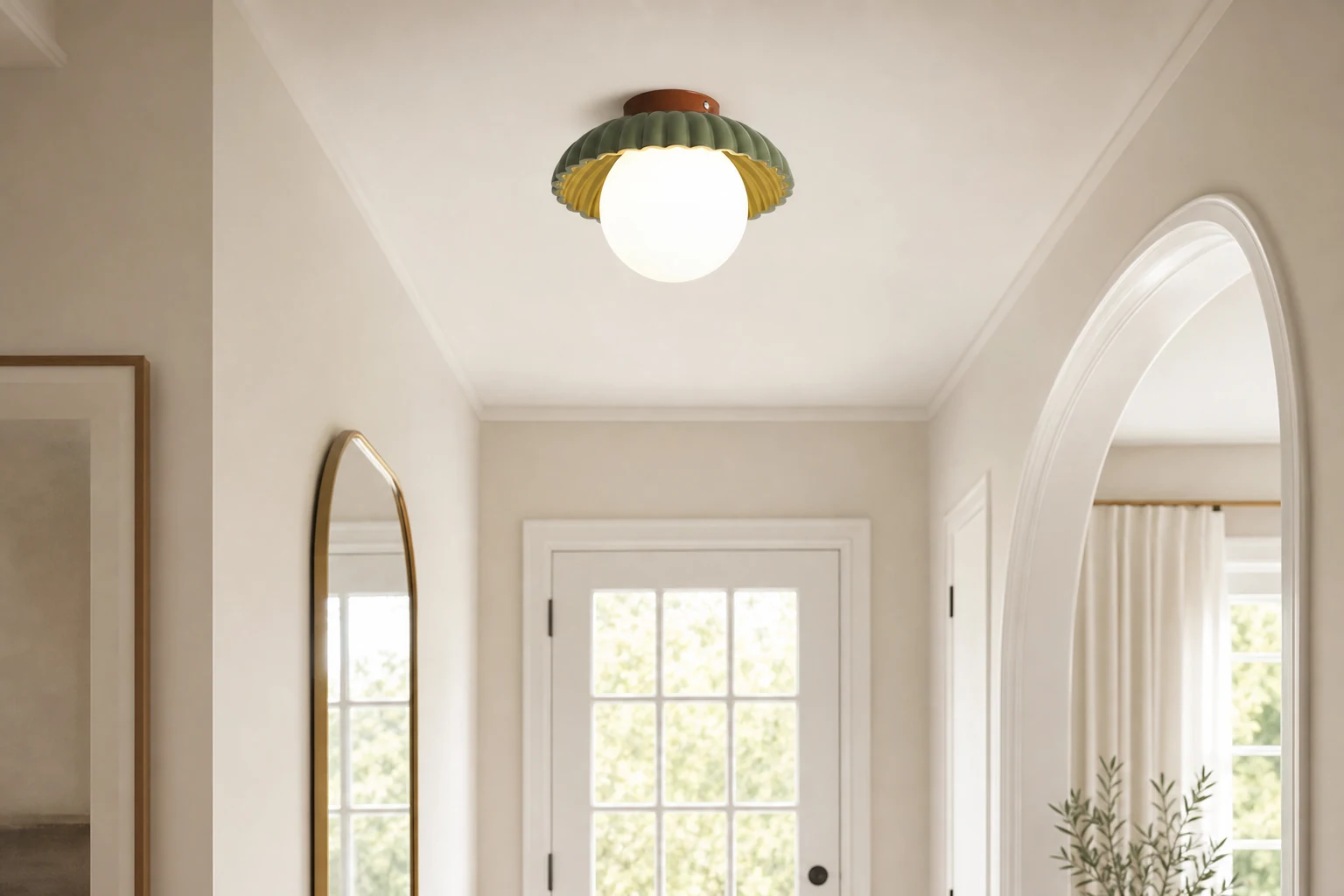 Lampa sufitowa ze szkła z pąkami kwiatowymi w korytarzu, w stylu życia