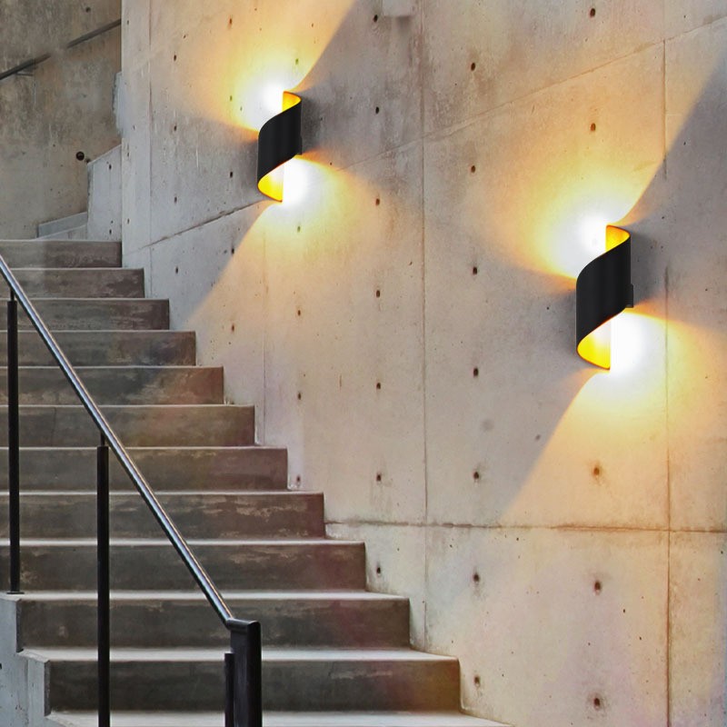 Modern Curl Twisted LED Wall Light M137