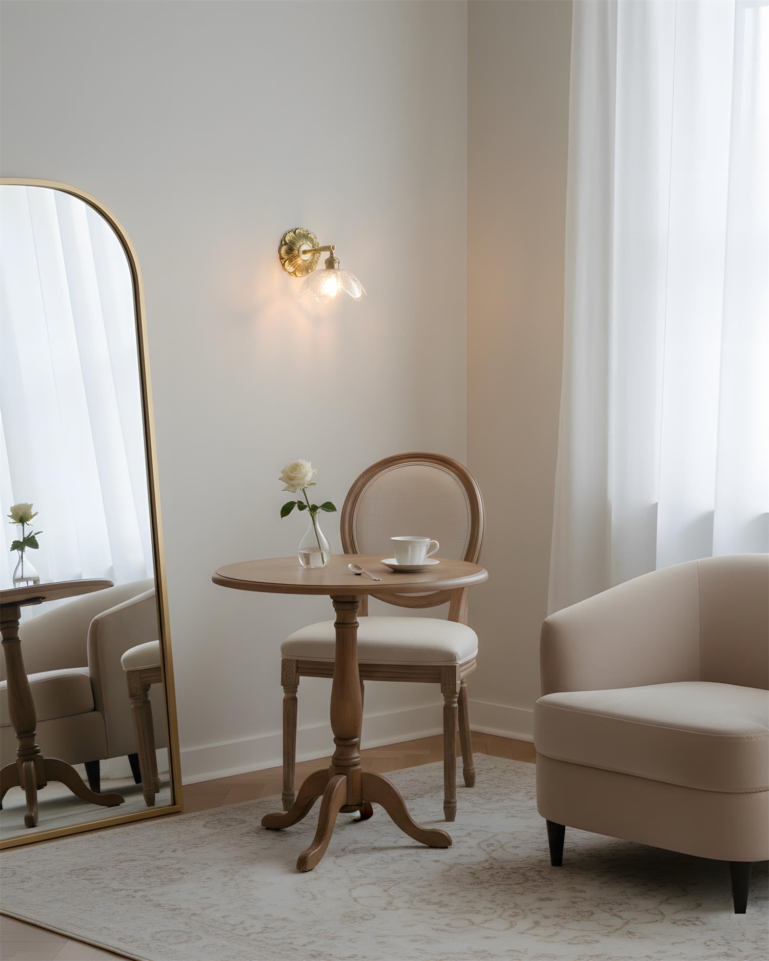 Nacre Petal Wall Lamp D326