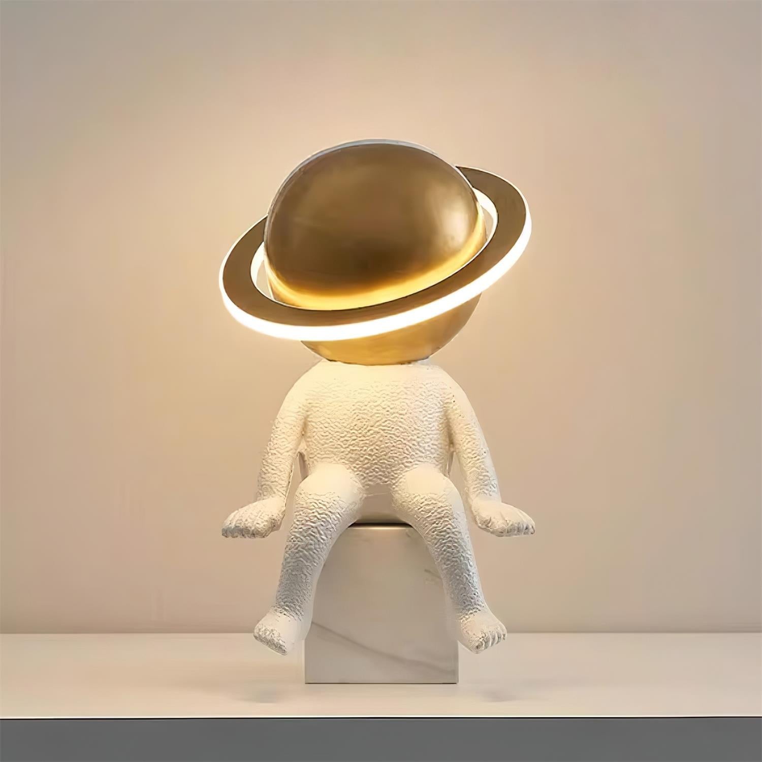 Modern Space Astronaut Resin Table Lamp M407