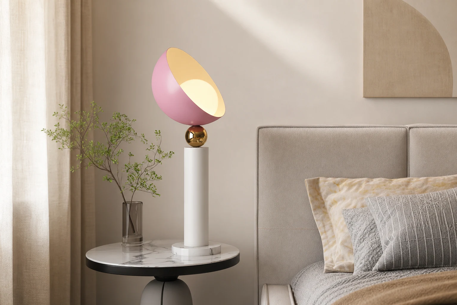 Scena lifestylowa metalowej lampy stołowej M366 w stylu kremowym