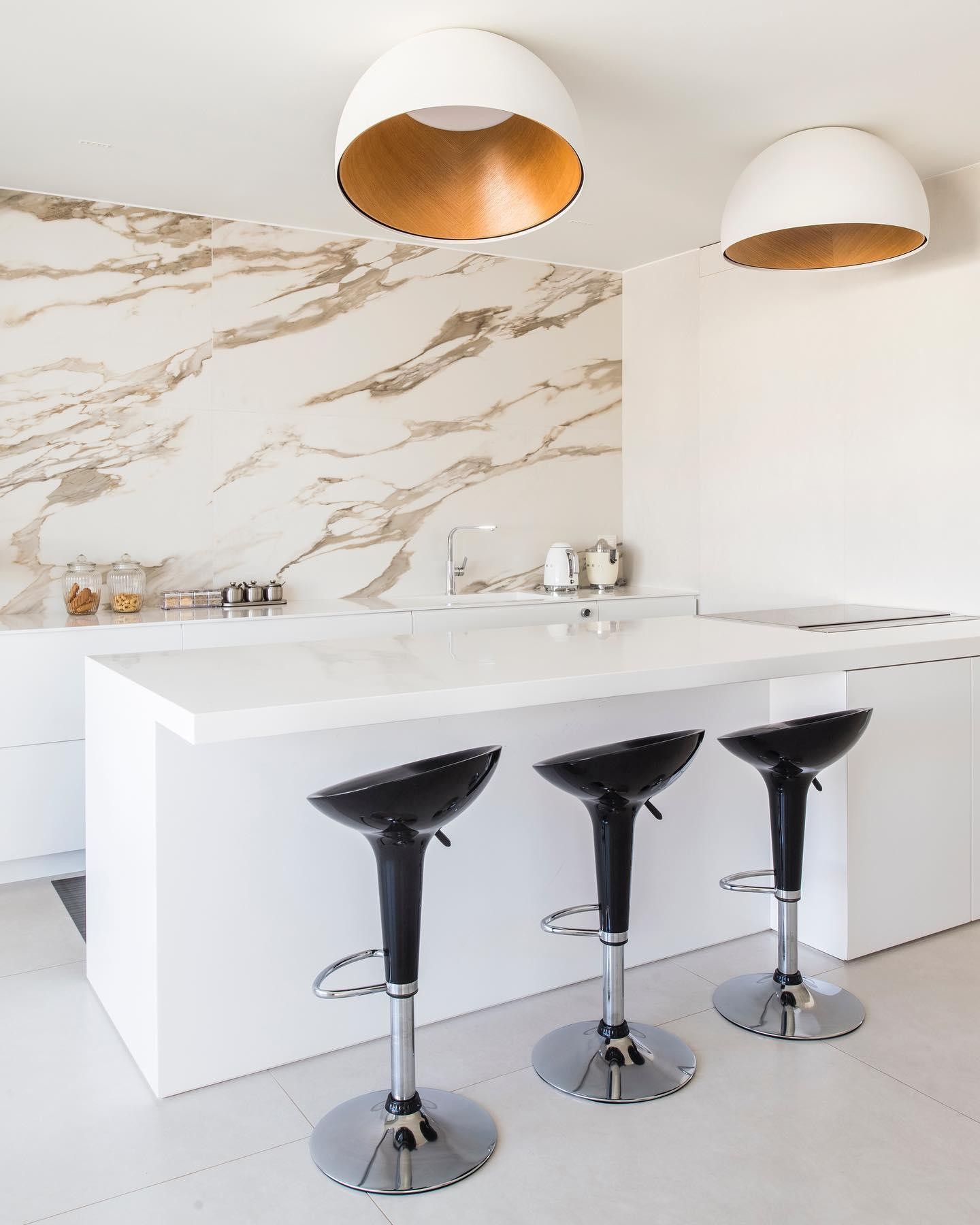 Simple Modern Nordic LED Eggshell Ceiling Lamp M385