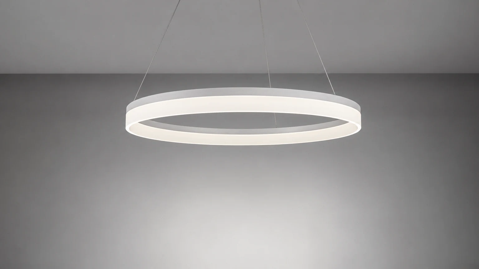 CUMULUS Współczesna lampa sufitowa LED zainstalowana w nowoczesnym pomieszczeniu