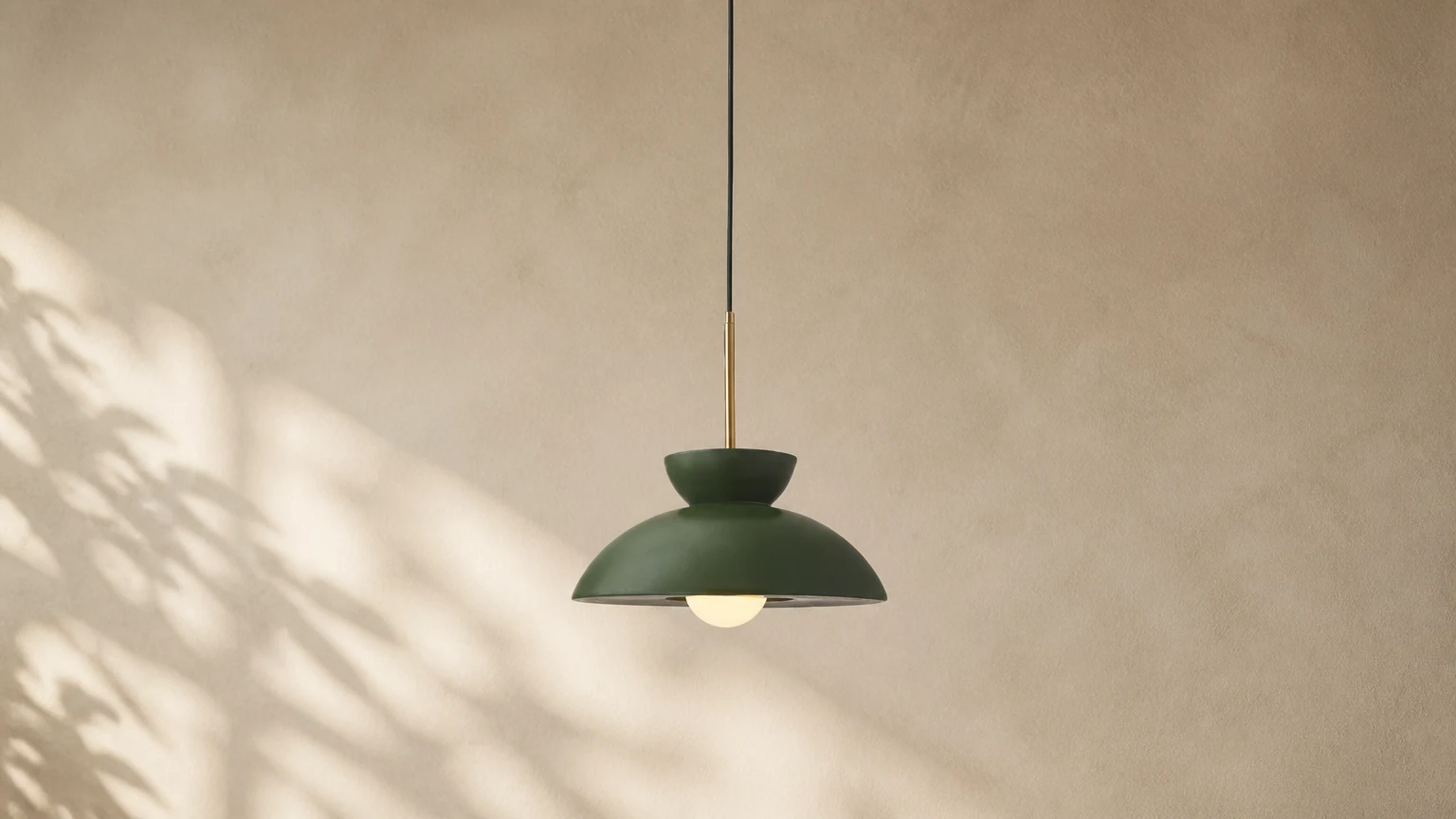 Żywiczna lampa wisząca S120 w stylu Wabi-Sabi w spokojnym wnętrzu