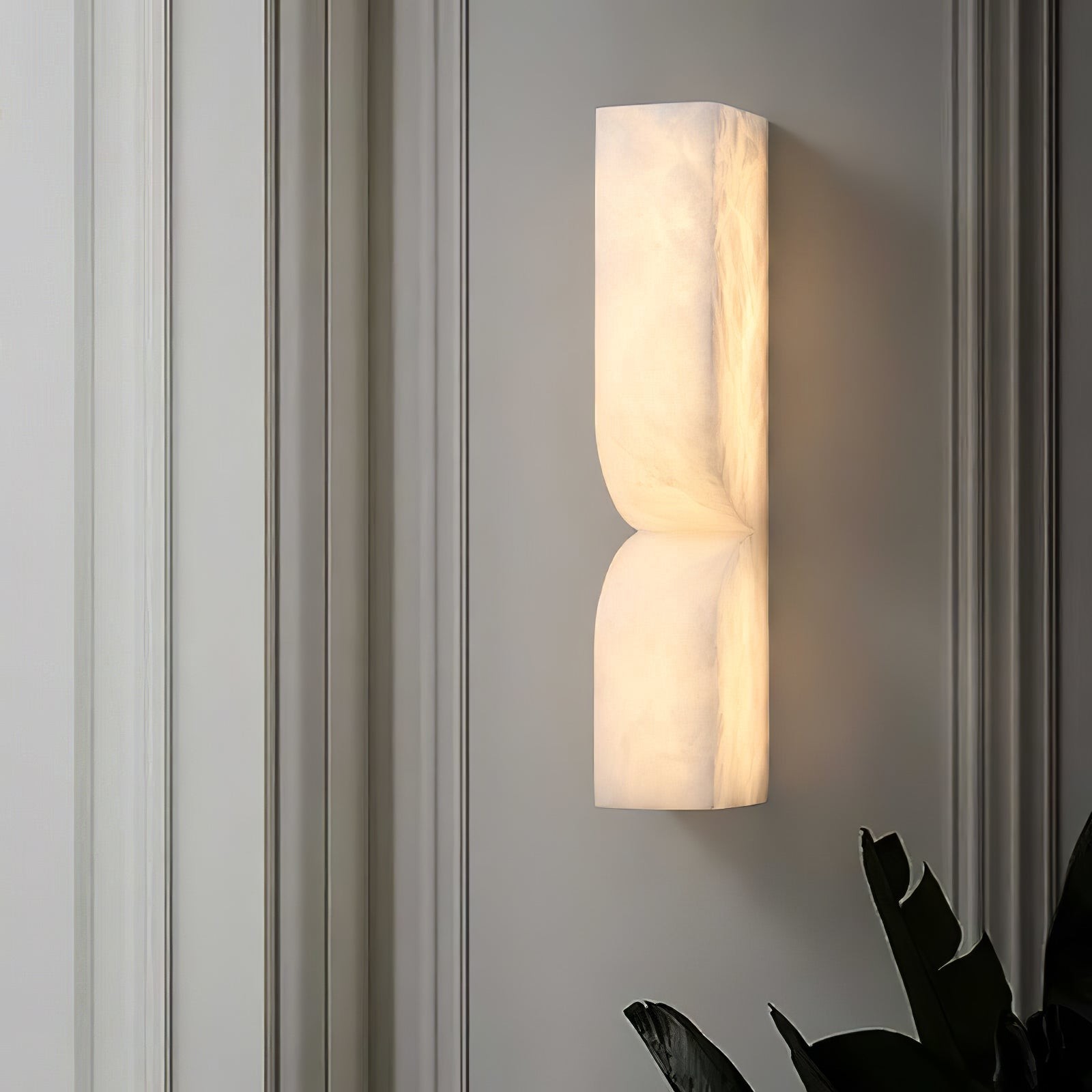 Albesque Modern Luxurious Alabaster Wall Sconce S126