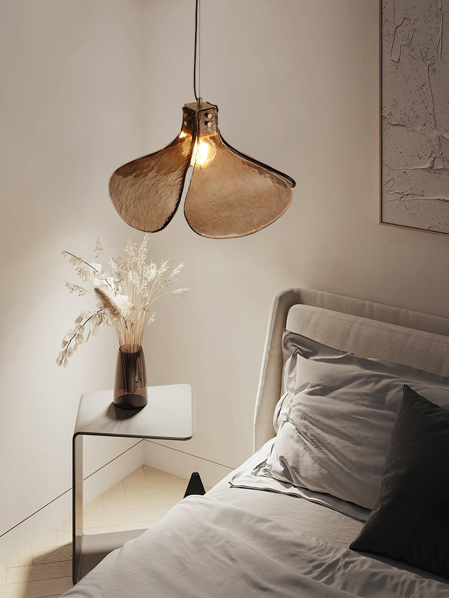 Vintage Clover Pendant Light M458