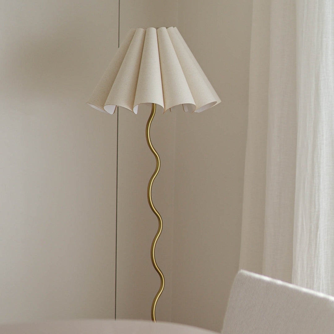 Cora Floor Lamp D705
