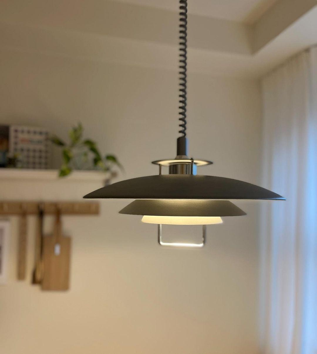 Danish Lifting UFO Pendant Lamp M530