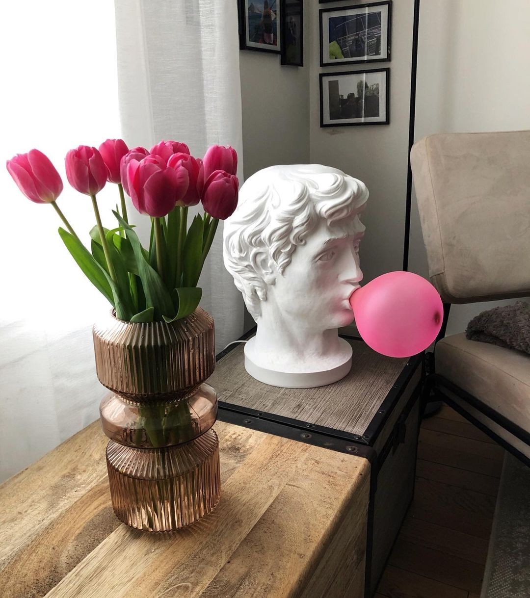 Wonder Artist Fashion Table Lamp M100