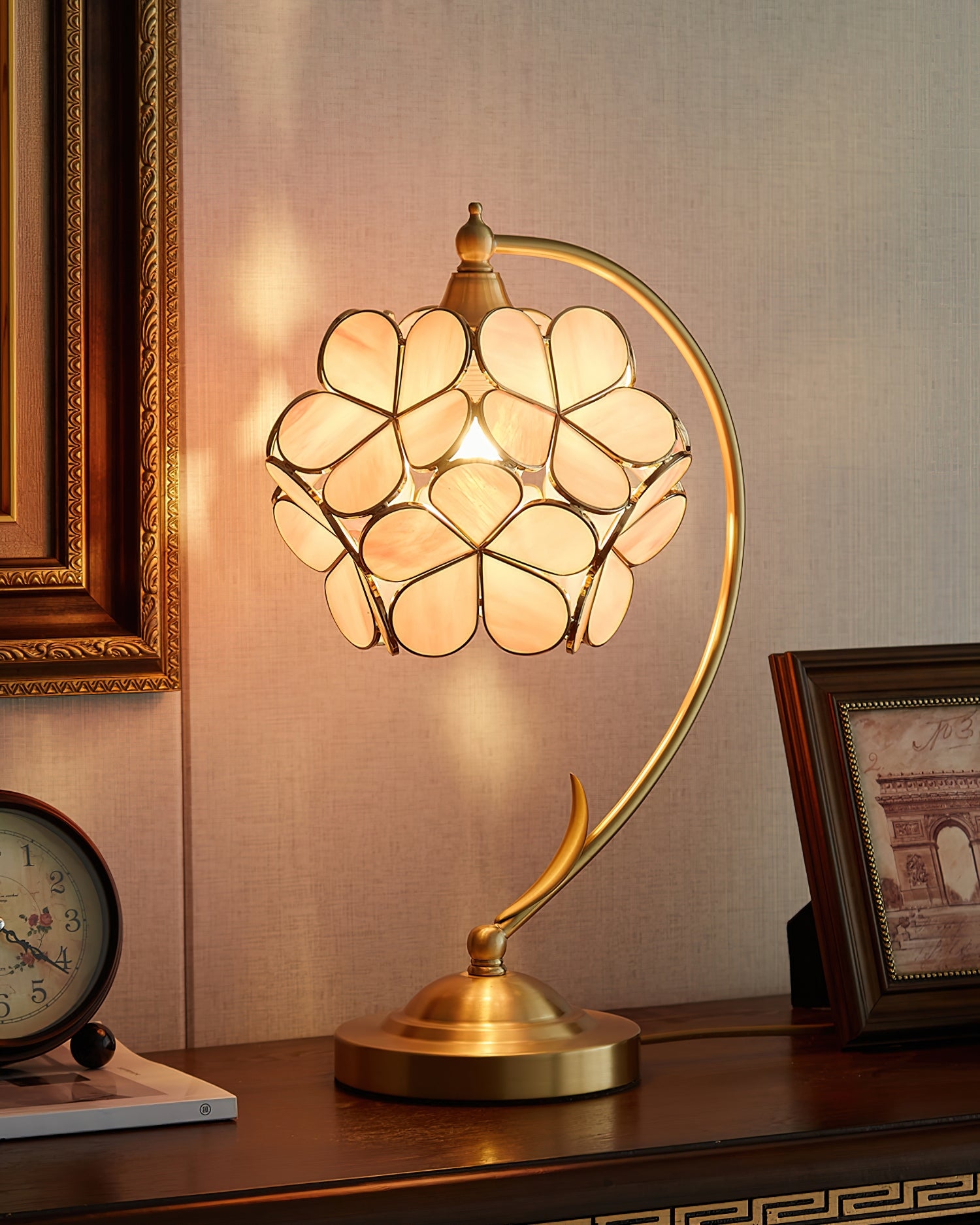 Serenity Petal Table Lamp D212