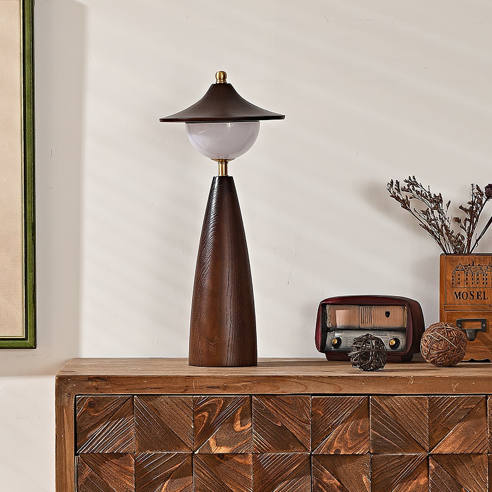 French Retro LED Bedside Table Lamp for Bedroom M326