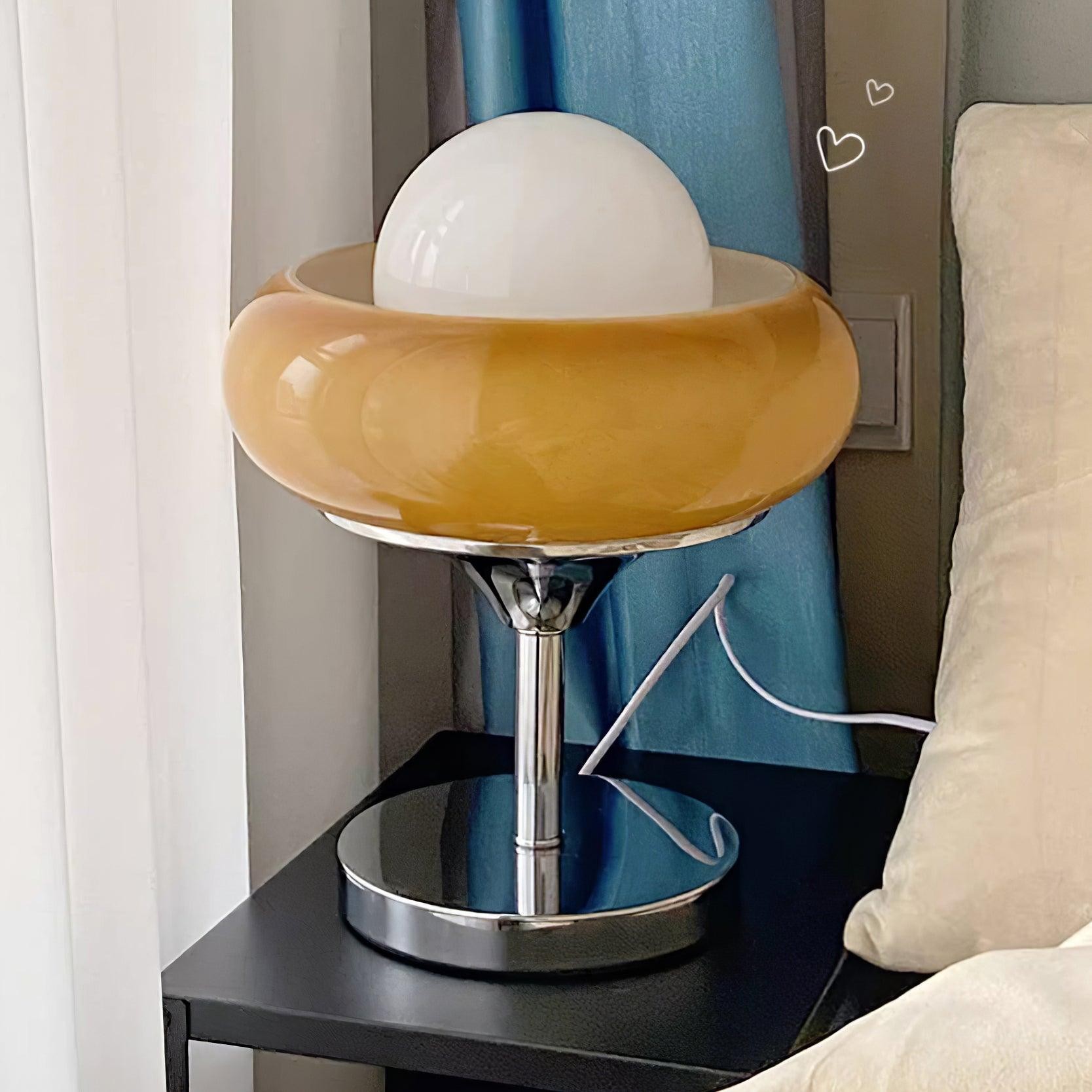 Vintage Cream Table Lamp for Bedroom M153