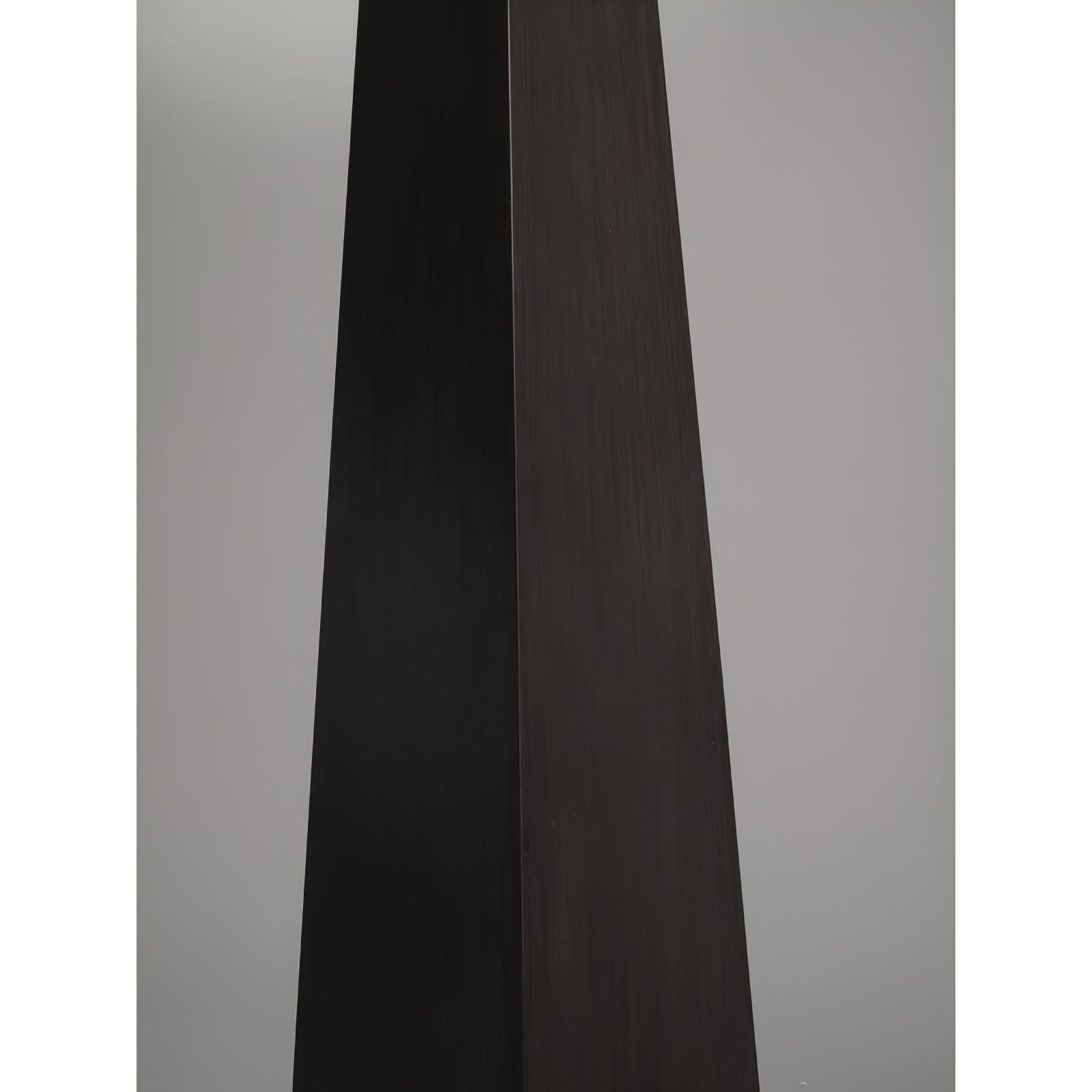 Jett Obelisk Table Lamp D461