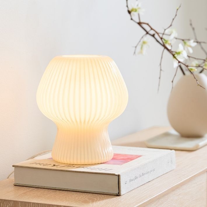 Novarise Ribbed Glass Table Lamp – Textured Glass Accent Lighting T219