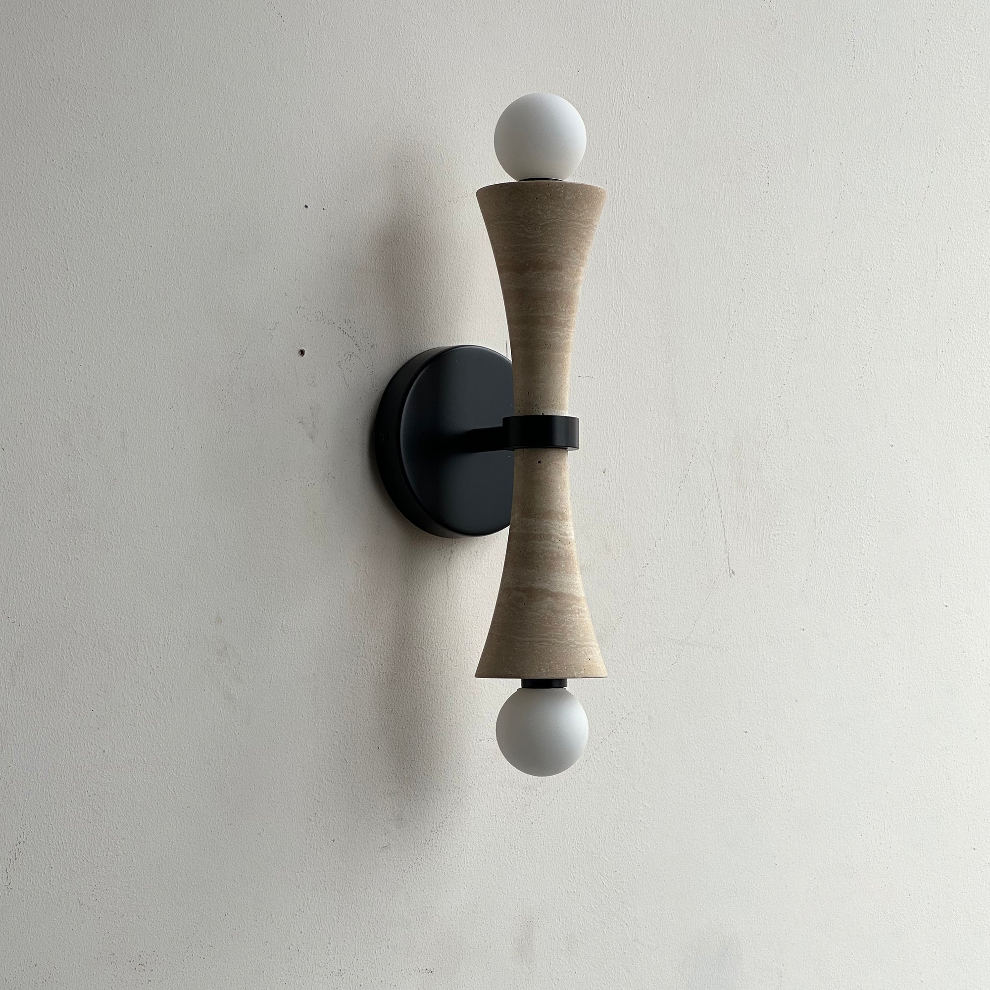 Dax Wall Lamp D642